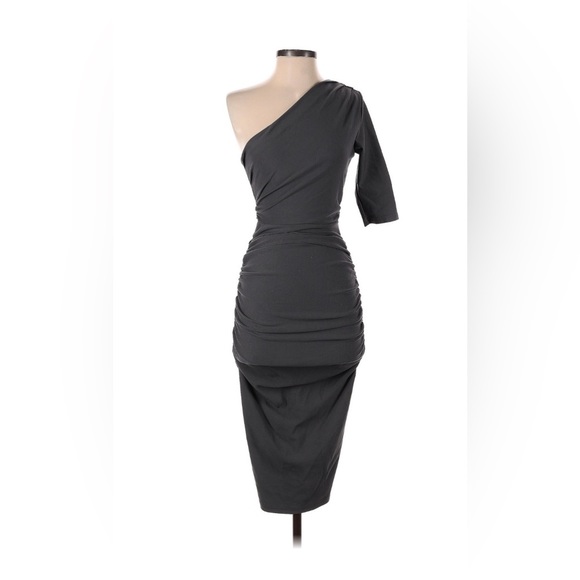 Alieva Dolly Elegant Bodycon Dress - Picture 3 of 5